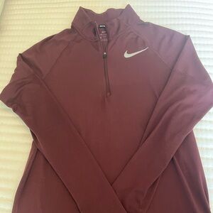 Nike Men’s 1/2 Zip